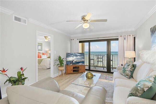 Building Photo - 10310 S Ocean Dr