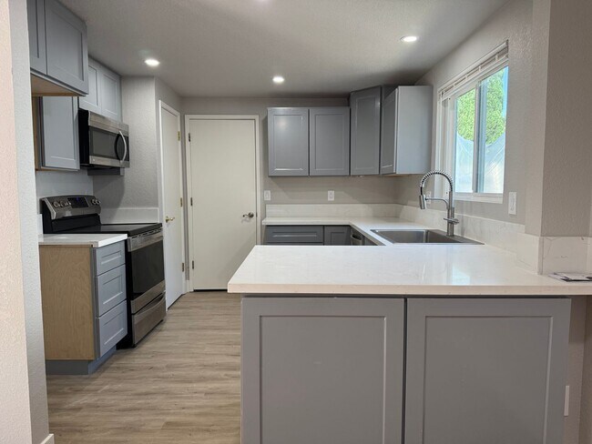 Building Photo - 7608 Moose Creek Ct