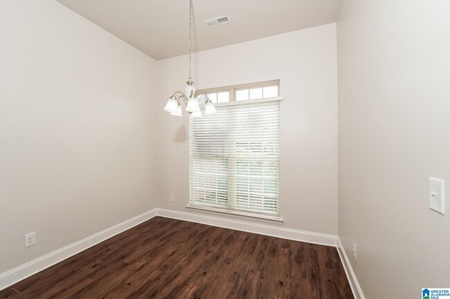 Building Photo - 950 Brookhaven Dr