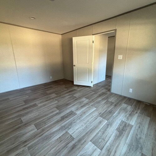 Building Photo - 200 Oakleigh Dr