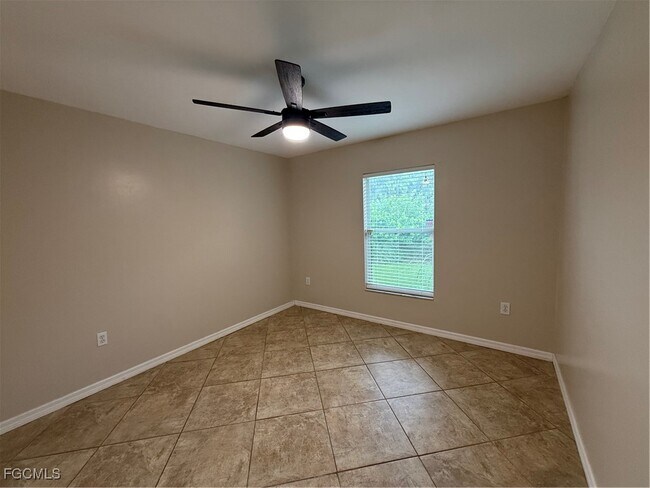 Building Photo - 17549 Oriole Rd