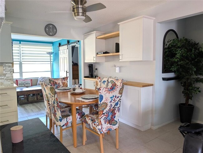 Building Photo - 3833 101st Terrace N