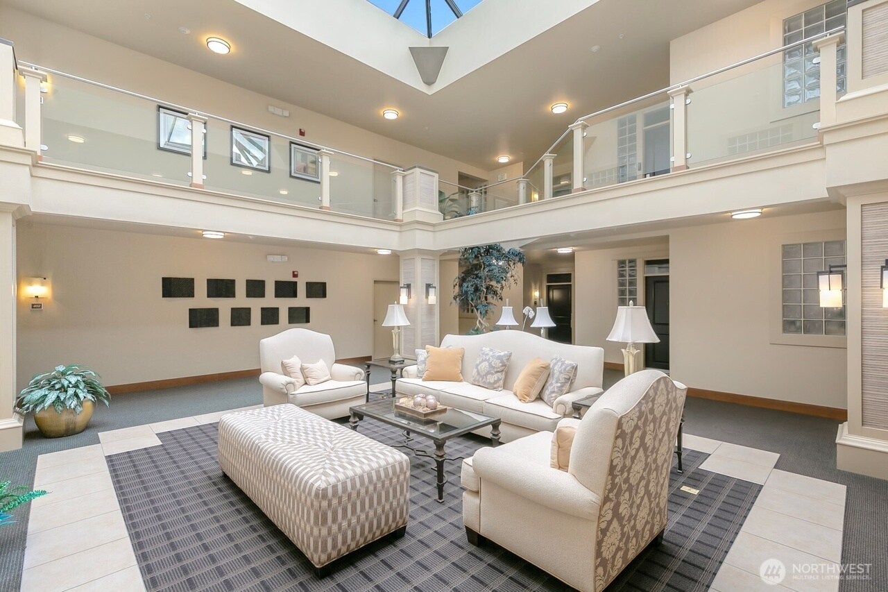 Building Photo - 8850 Redmond Woodinville Rd NE