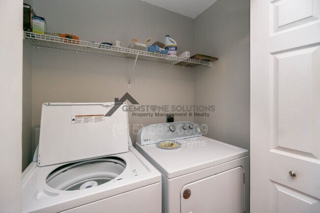 Building Photo - 2608 Matchstick Pl