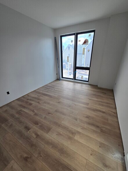 Building Photo - 2448 Professor Ave