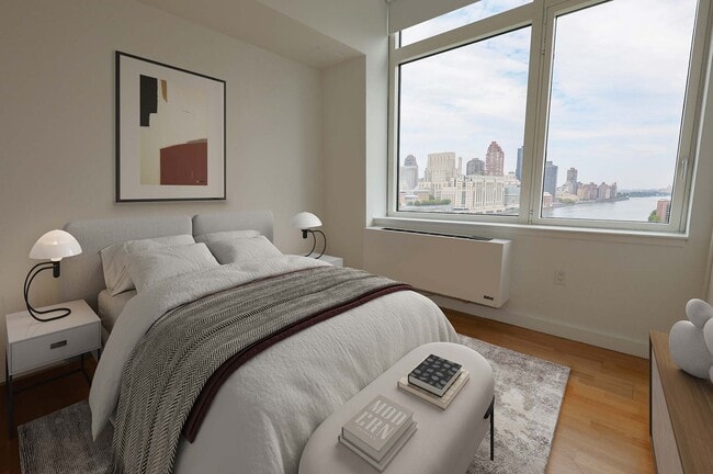 Interior Photo - Riverwalk Crossing