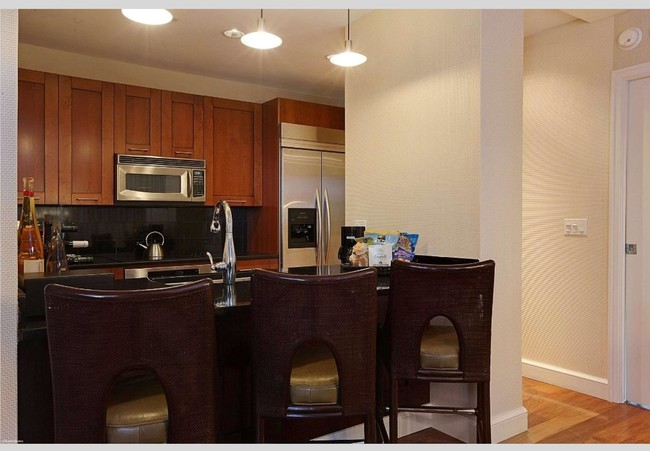 Building Photo - 3800 N Ocean Dr