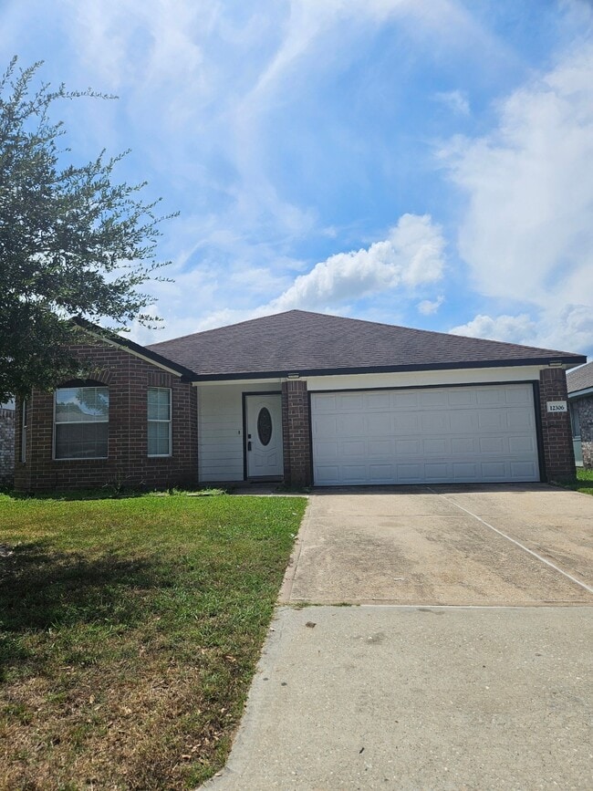 Building Photo - 12306 Scarlet River Dr