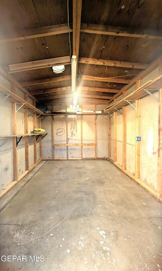 Building Photo - 5804 Pickerel Dr