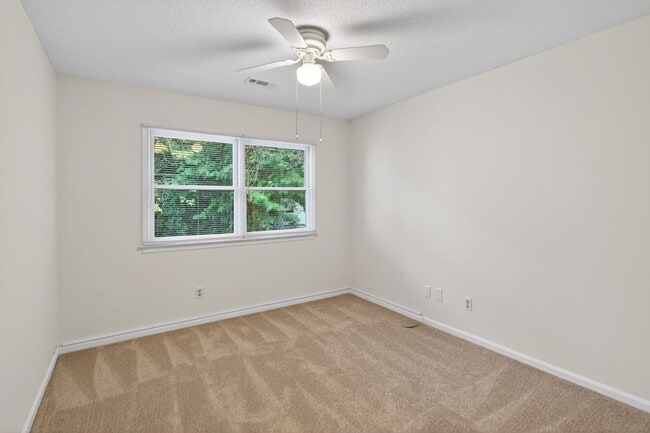 Building Photo - 39 W Wainwright Dr