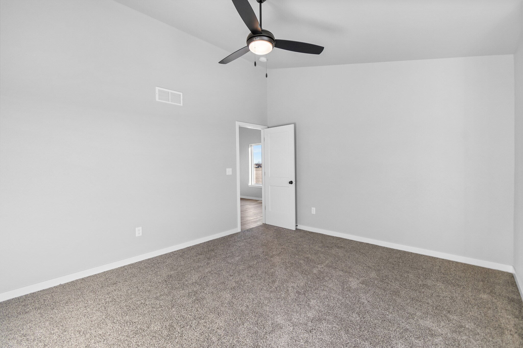 Building Photo - 1472 Ruth Ave