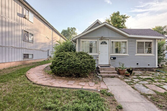 Primary Photo - 205 N Sherwood St