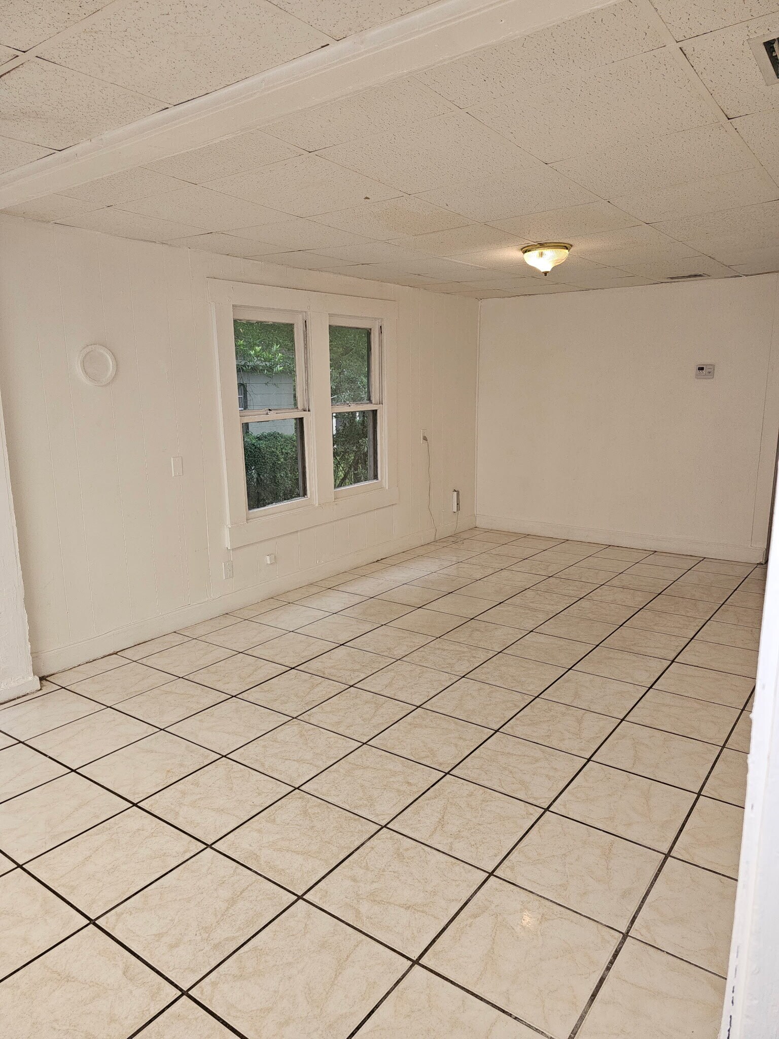 Building Photo - 8410 N Elmer St