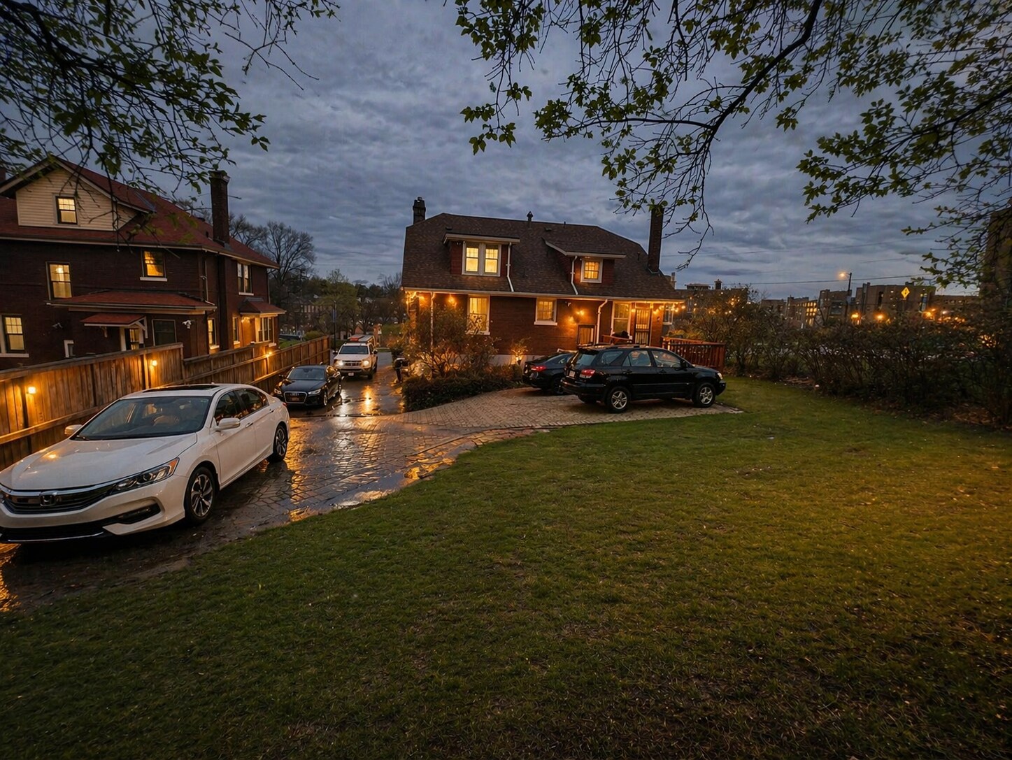 Building Photo - 1429 Dana Ave