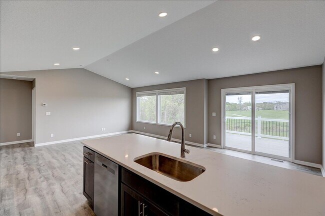 Building Photo - House for Rent in Des Moines/Ankeny