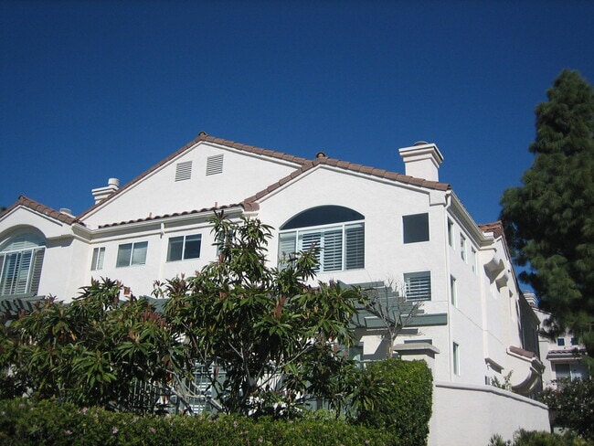 Andria at Renaissance - 5532 Renaissance Ave