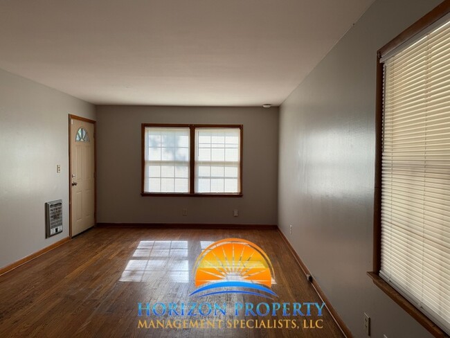 Building Photo - 2622 Brookline Dr NW
