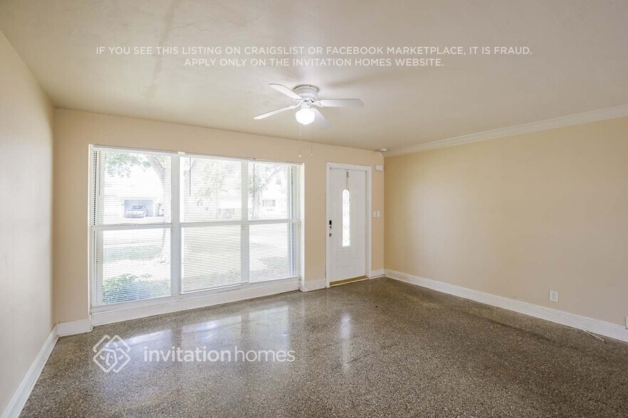 Building Photo - 1755 SW 37th Way