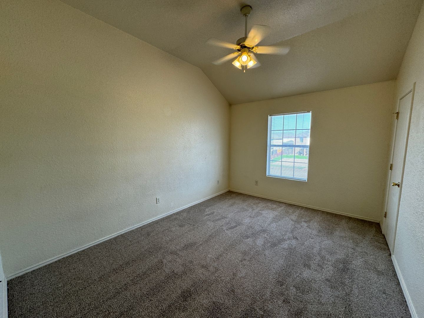 Building Photo - 4407 Jeff Scott Dr