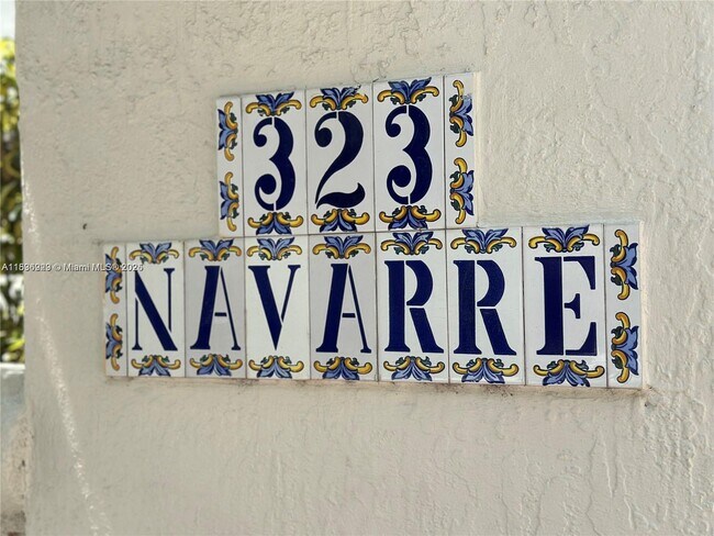 Building Photo - 323 Navarre Ave