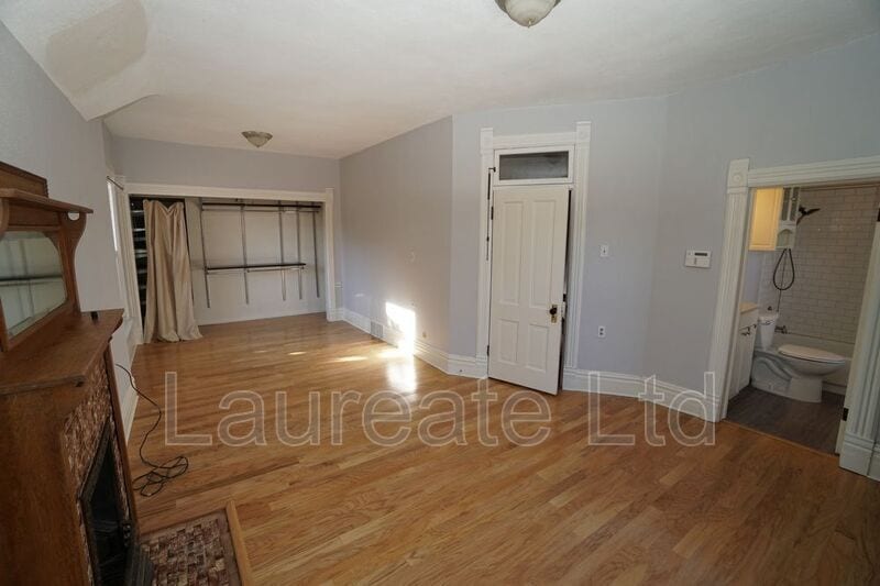 Building Photo - 39 Sherman St