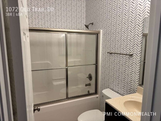 Building Photo - 1072 Old Trail Dr