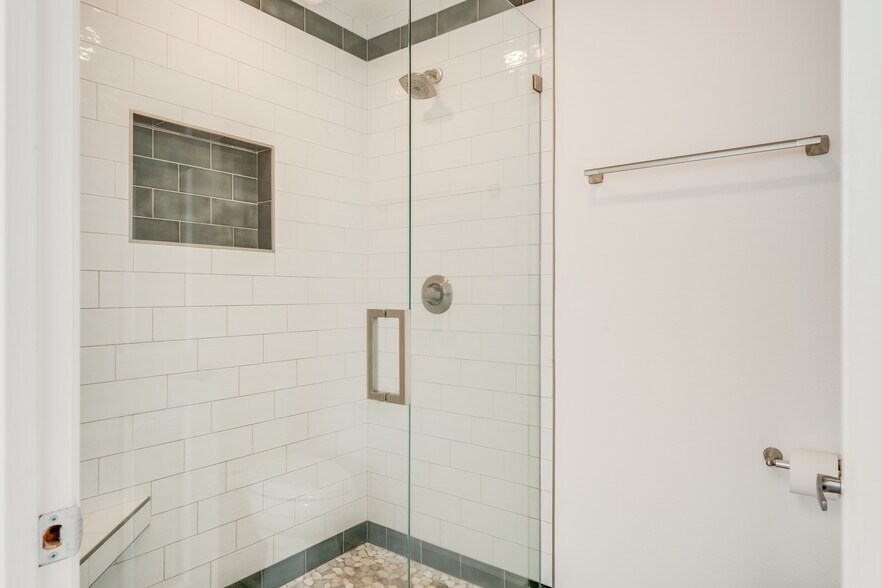 Building Photo - 470 Providence Ct