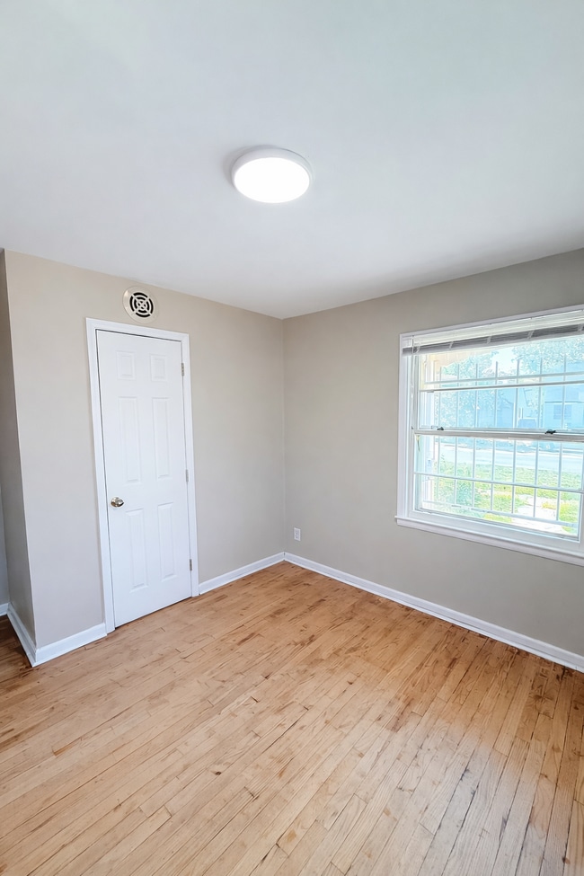 Building Photo - 5280 Alter Rd