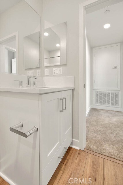 Building Photo - 6 Crown Point Dr