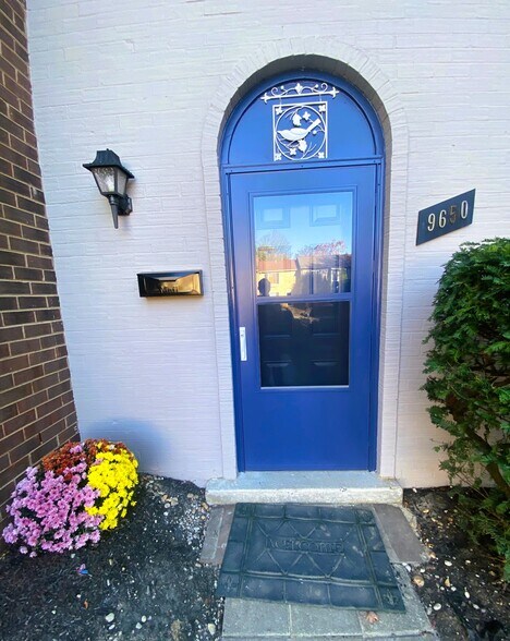 Building Photo - 9650 Marston Ln