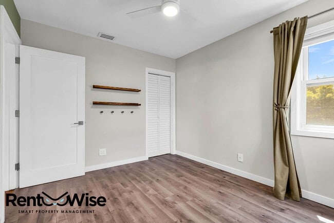 Building Photo - 5510 Plumas Ave
