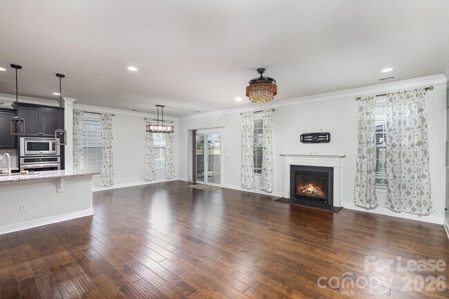 Building Photo - 11231 Streamwood Ln NW