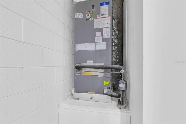 Building Photo - 2622 Liz Ln