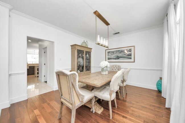 Building Photo - 9214 Meadow Branch Ct