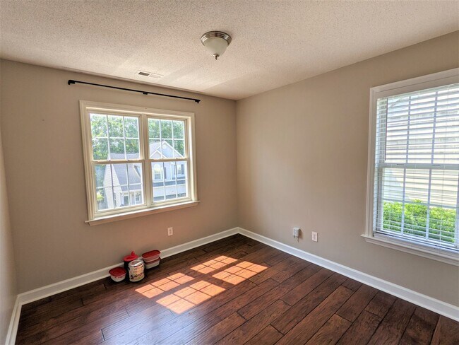 Building Photo - Home at Hedingham