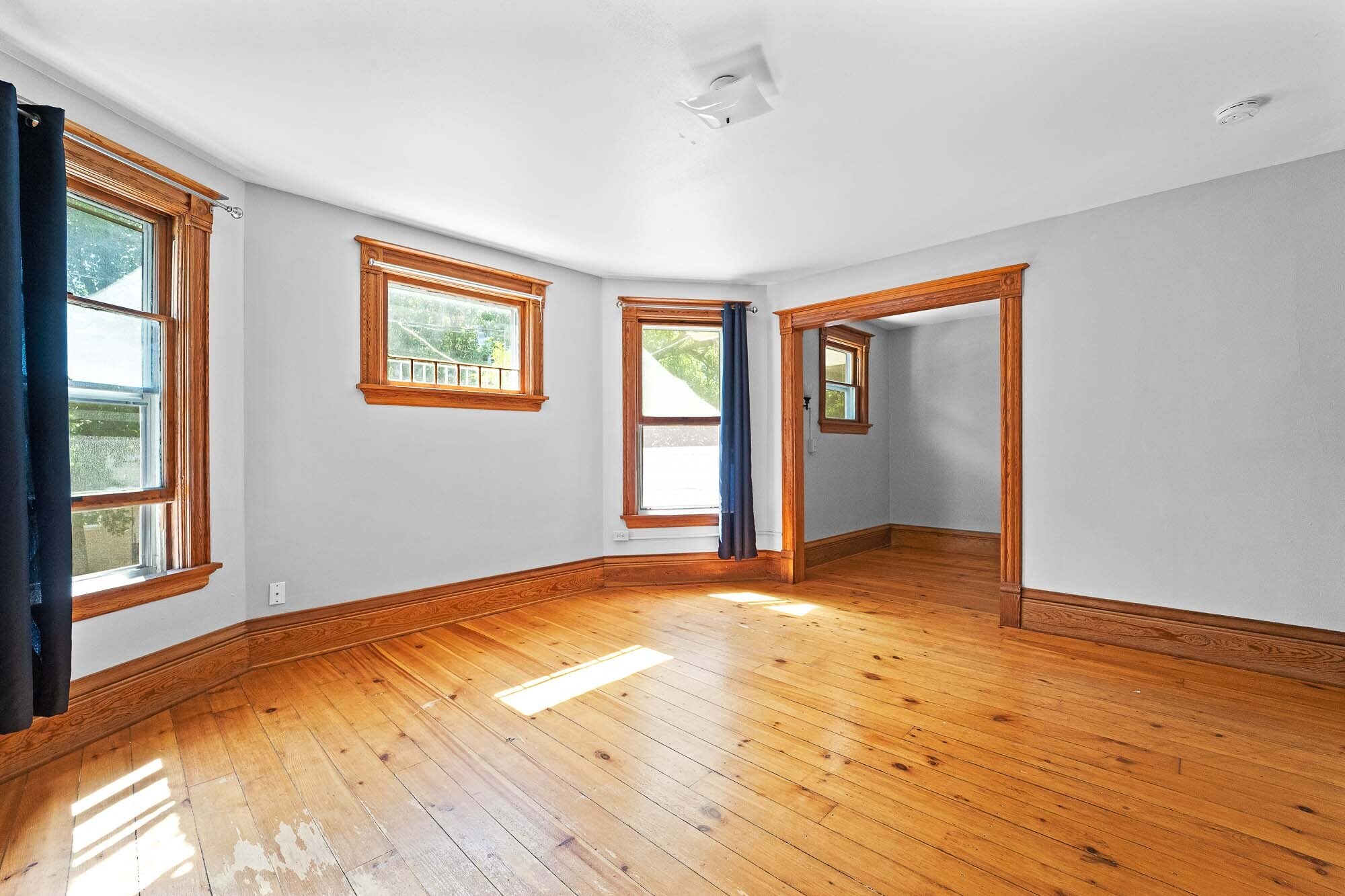 Building Photo - 322 W Wilson St