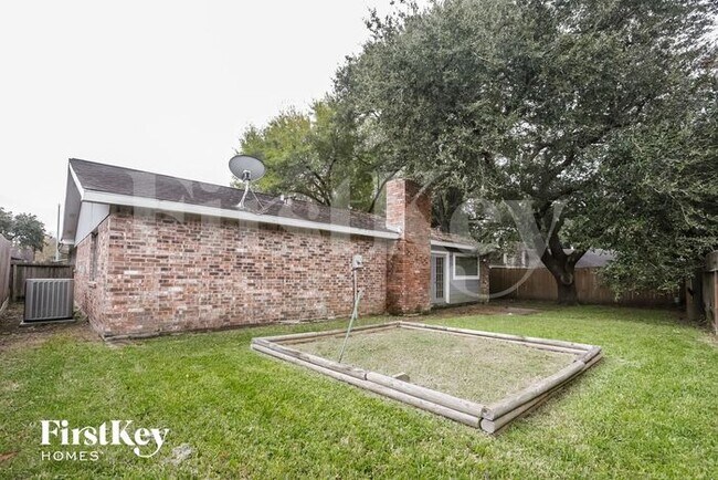 Building Photo - 2010 Eastfield Circle