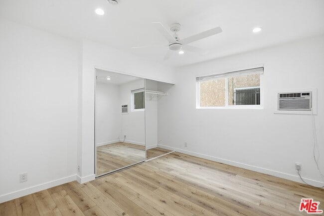 Building Photo - 4916 Hazeltine Ave