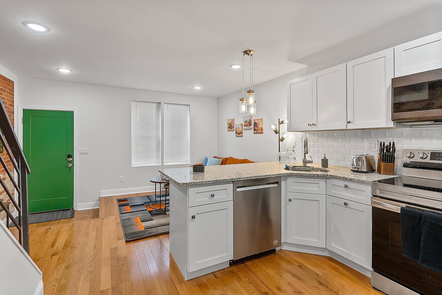 Building Photo - 3025 Baltz St