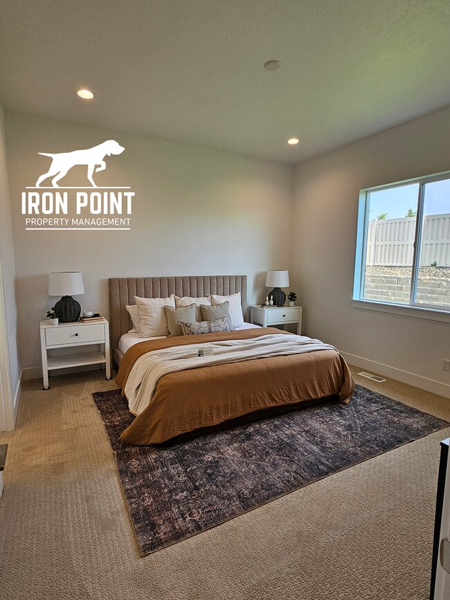 Building Photo - Brand New 4bed/3 bath home w/office, 2 car extended bay garage & all appliances included.
