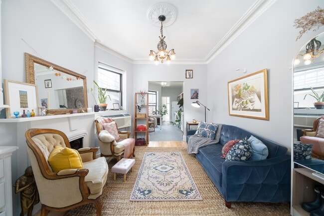 Building Photo - 253 8th St