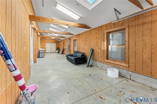 Building Photo - 3535 Meadow Rd