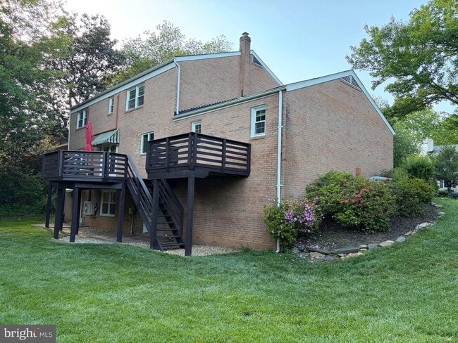 Building Photo - 1335 MacBeth St