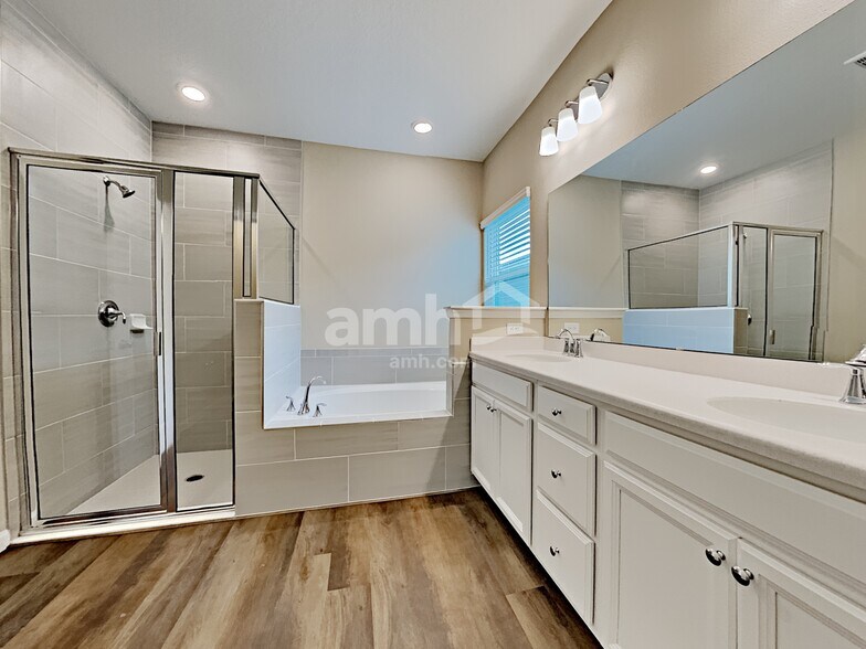 Building Photo - 194 Edge Park Trl