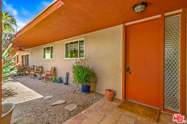 Building Photo - 74550 Old Prospector Trail