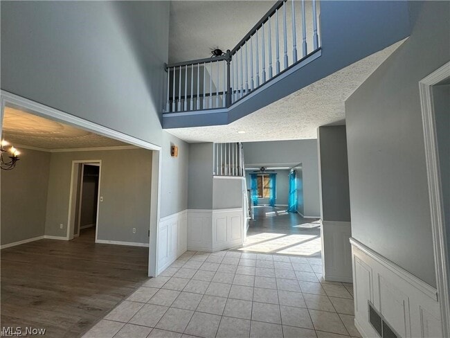 Building Photo - 242 Ravenshollow Dr