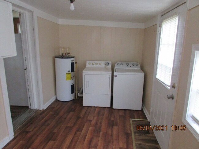 Building Photo - Paxville Area