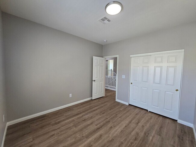 Building Photo - Rhodes Ranch 2 Story Rental