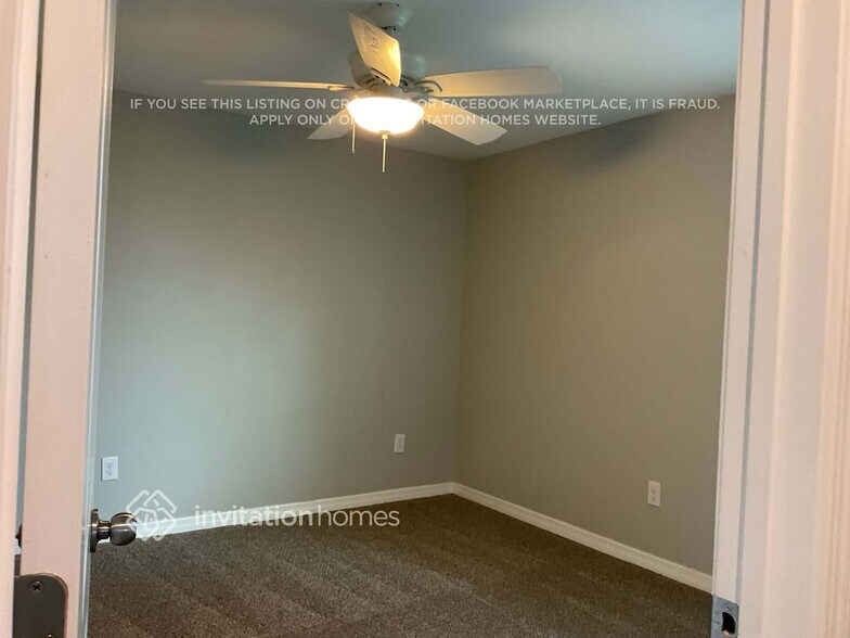 Building Photo - 2258 Jungle Dr