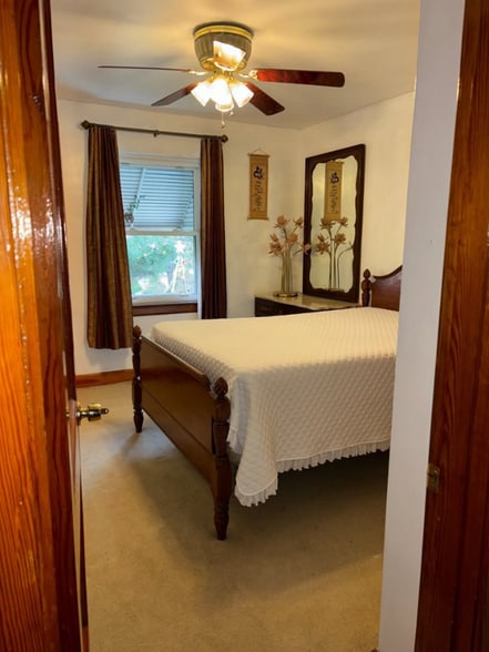 Building Photo - 6411 S 3rd St